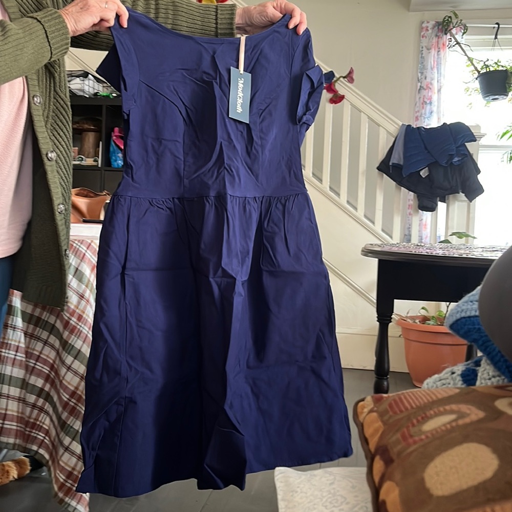 Dress, never worn